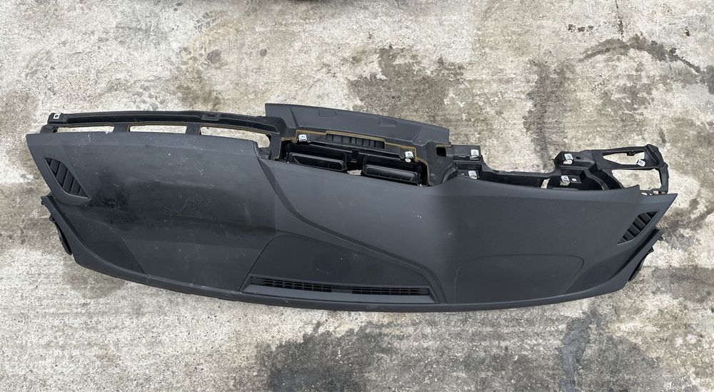 Plansa bord Audi A4 B9, A5 8W F5 B9, Declansata / Sparta