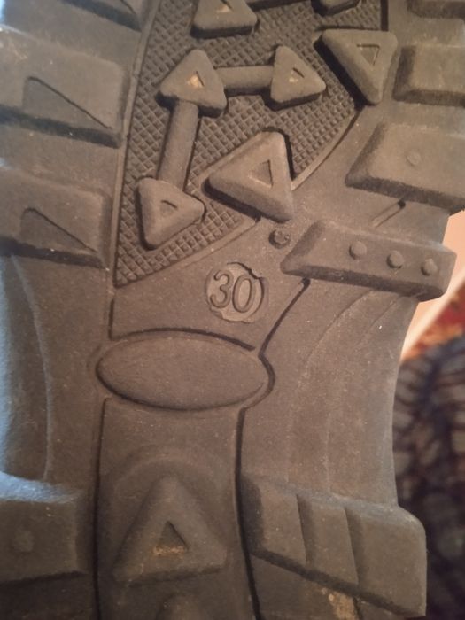 Продам детские сапоги