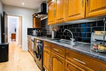 Дава се под наем Двустаен апартамент в София, Драгалевци - 70 кв.м за 816 € - Снимка #1