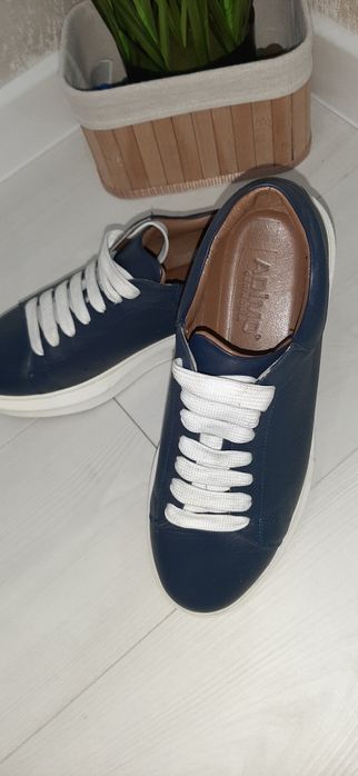 Обувки спортно елегантни