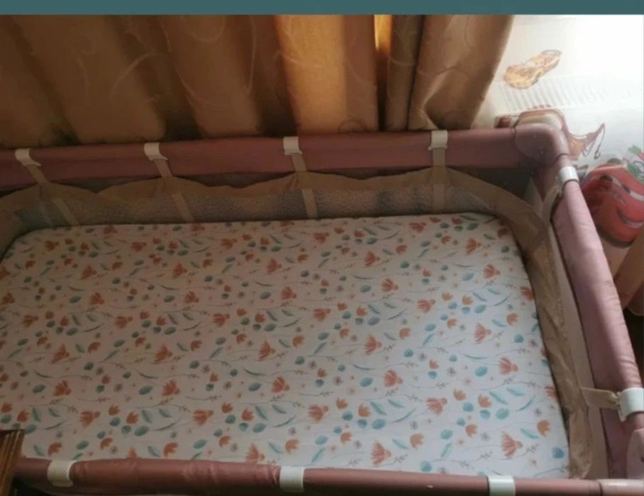 Vând pătuț nou  smyk