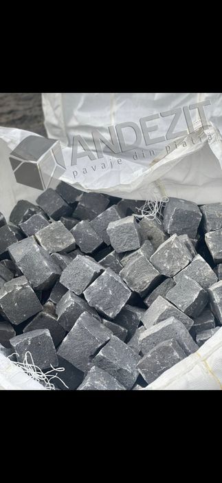 Piatra cubica granit sau andezit oferim și montaj