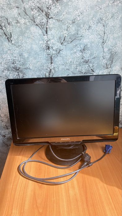 Монитор Philips