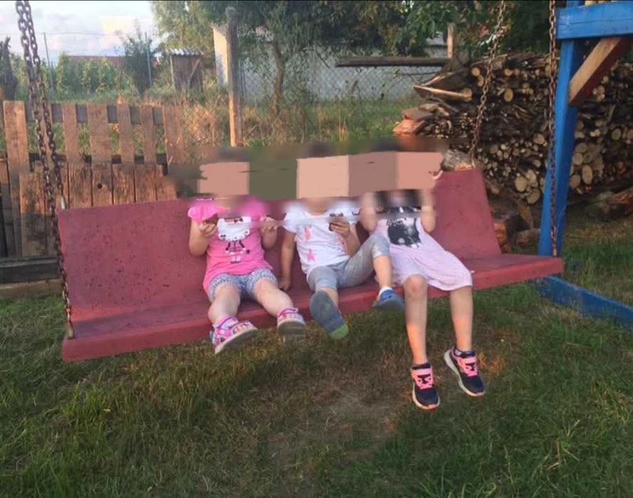 Leagăn și tobogan de grădină