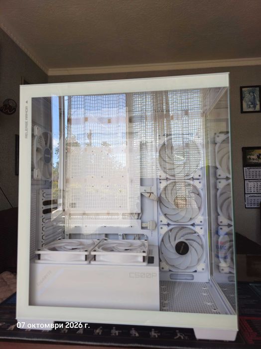 Gigabyte C500 PANORAMIC Stealth Ice