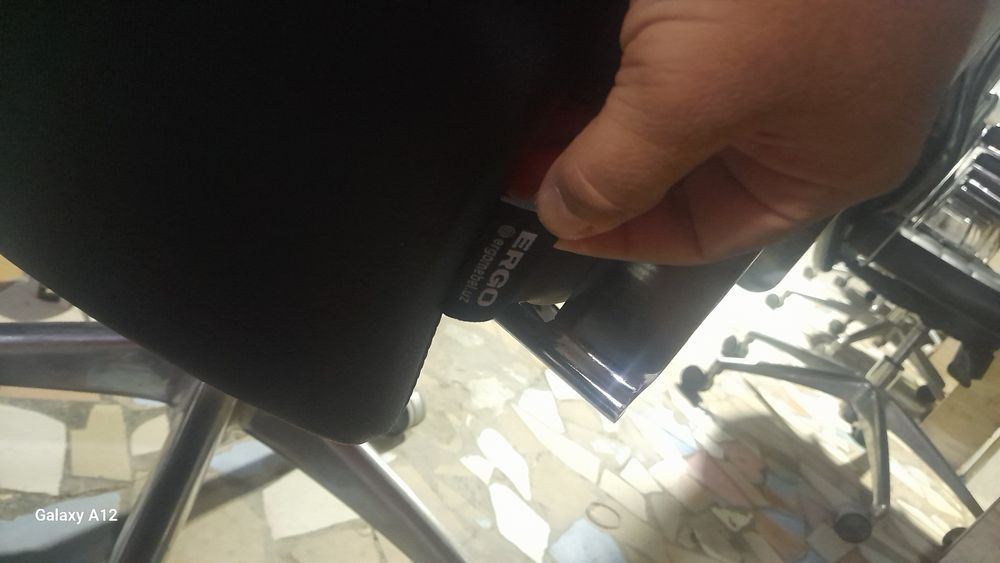 Продам игровые кресла