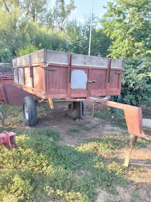 Vând remorca cu o axa 3.5 tone