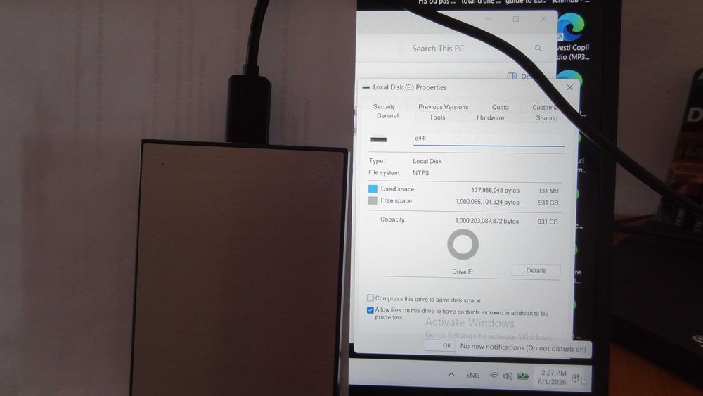 Hard disk extern Seagate One Touch  1TB .