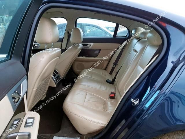 Dezmembrez Jaguar XF X250 [facelift] [2011 - 2016] Sedan 4-usi