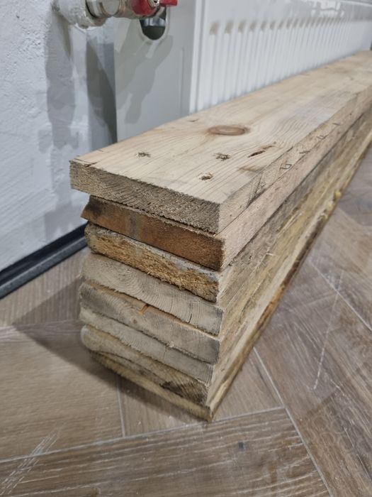 Брус агаш рейка дерево Доски стропила страпила опалубка