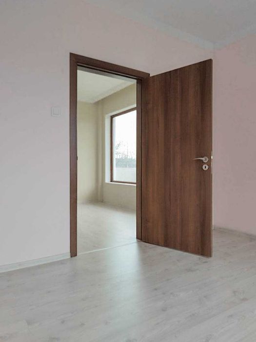 Продава се Тристаен апартамент в Пловдив, Тракия - 70 кв.м за 1693 €/кв.м - Снимка #2