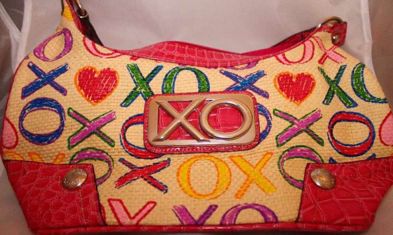 Малка дамска чантичка