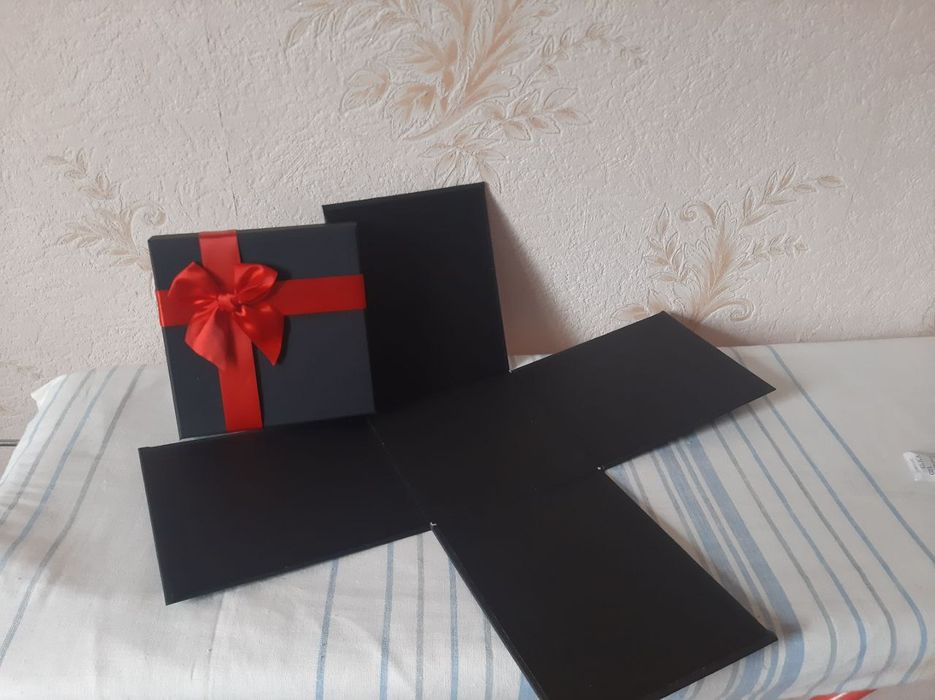 Коробка-раскрывашки для подарка