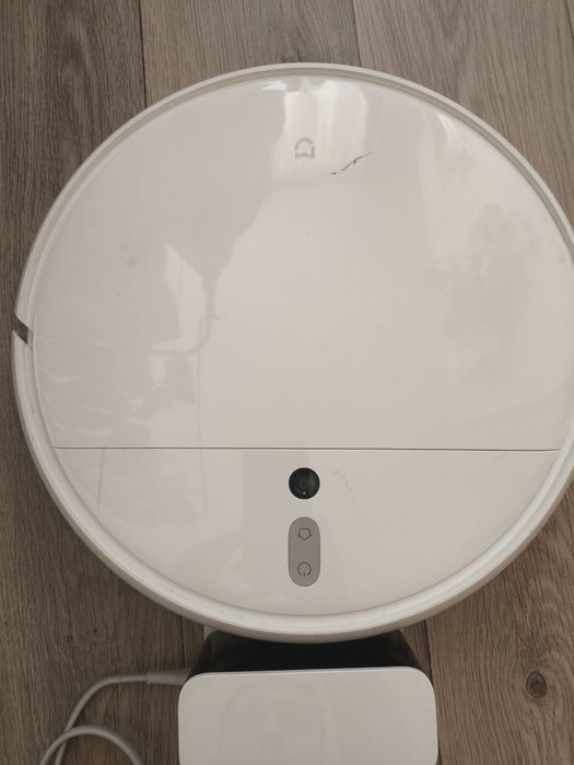 Продам робот пылесос в отличном состояний