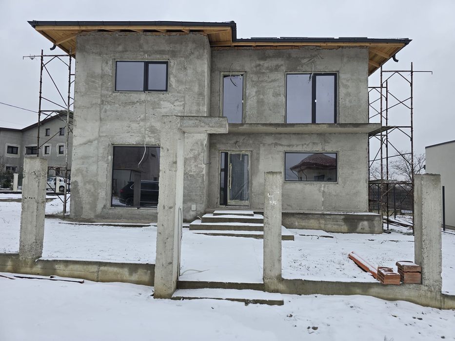 Vila de lux Hlincea , panoramic 360 , strada asfaltata !