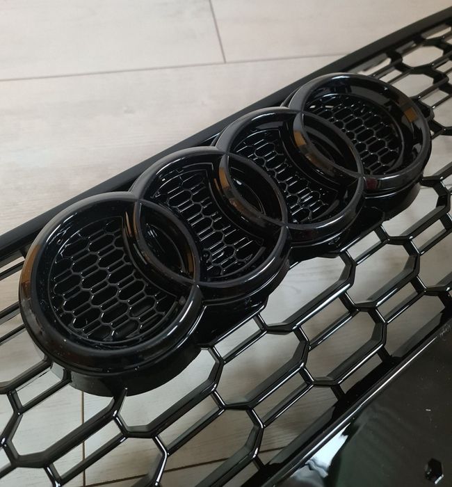 Grila-RS5-Look-Fagure-Sigla-Logo-Stema-Emblema-Audi-A5-B9-2017-2018-2019-Neagra-Lucios-Calitate-Superioara-Poze-Reale-Noua