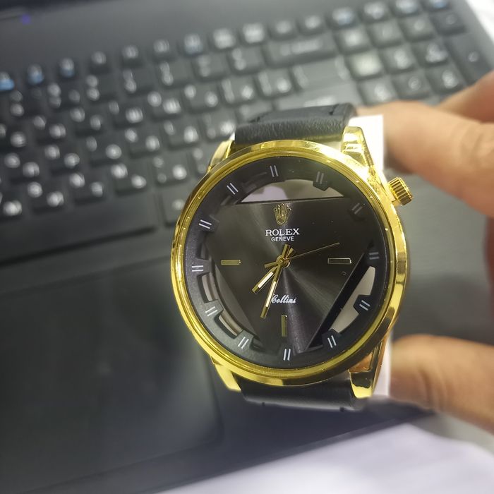 Rolex soat sotiladi