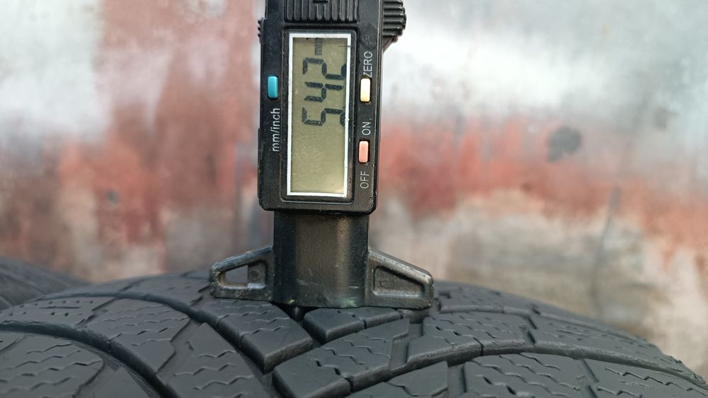 225/50/17 Firestone Дот 2723