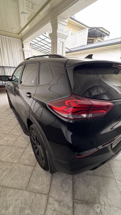 tracker 2 redline 2025