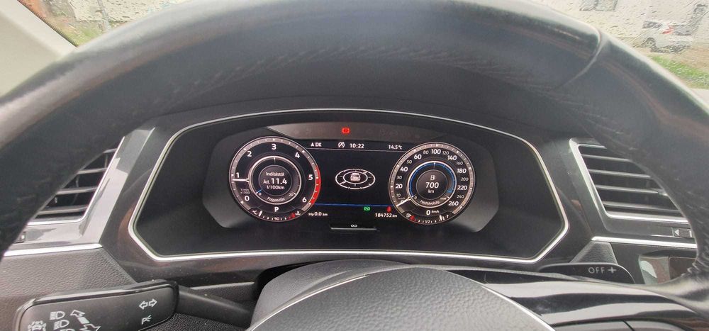 VW Tiguan 2.0 TDI 190 CP, Automat, 4x4, R-Line, carlig, jante aluminiu