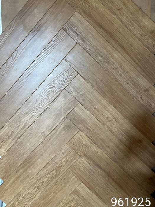 Ламинат "английская ёлочка"