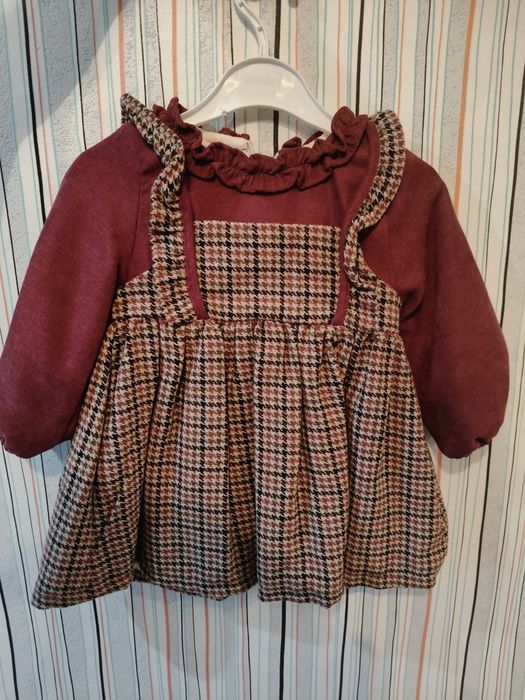 Продам платья для девочки 1 год