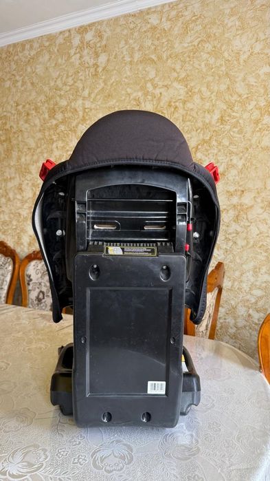 Продам автокресло