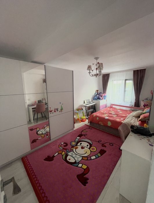 Casa Triplex mobilata si utilata complet