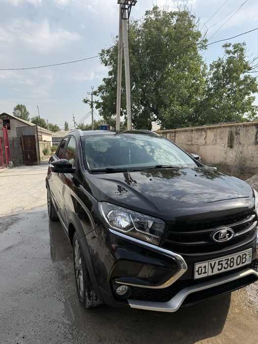Lada Xray Cross 1.8