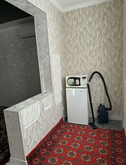 Kvartira srochniy bollaga, qizlarga,oilaga ijaraga beriladi.