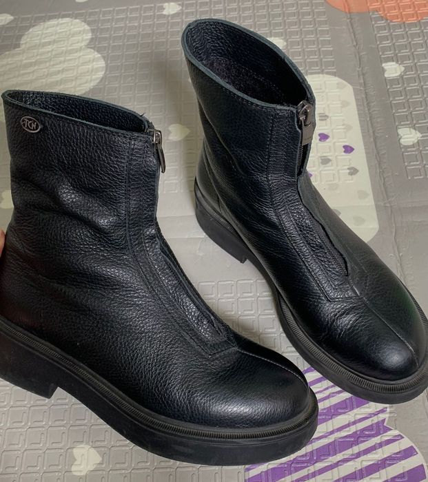 Женская кожаная обувь