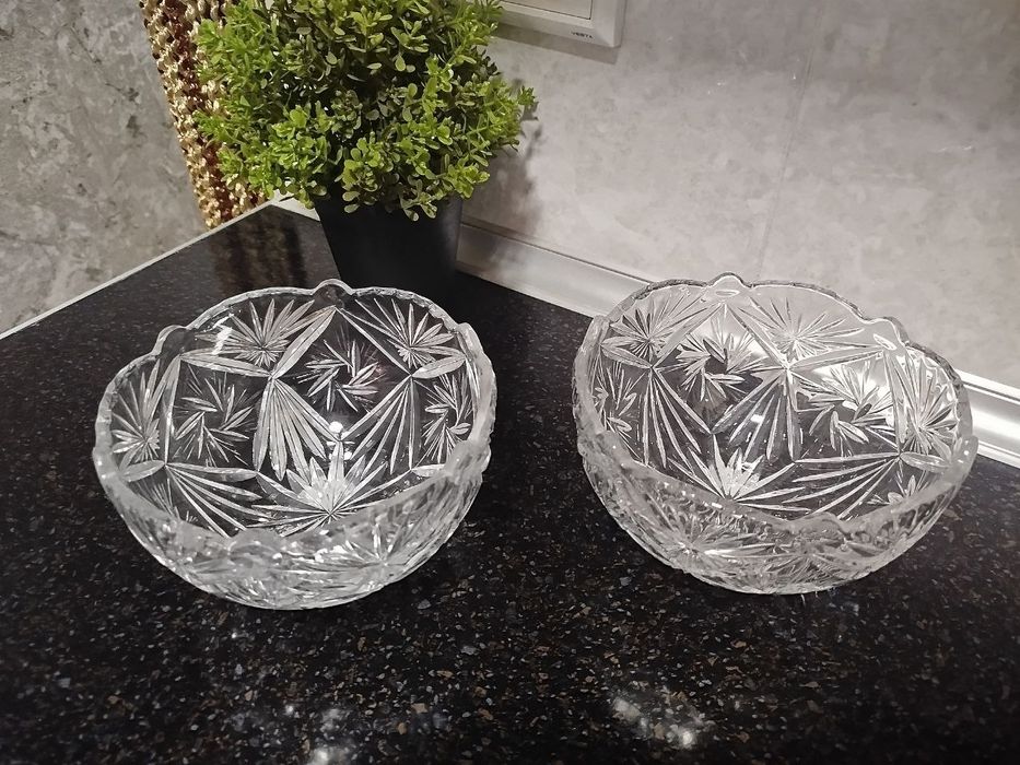Хрустальный вазы