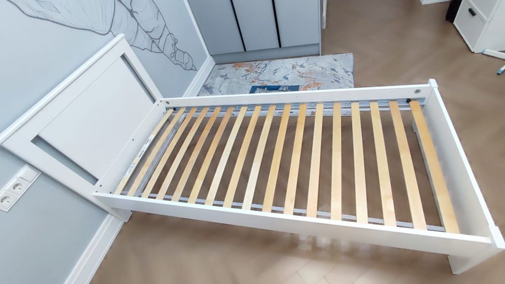 Две детские кровати