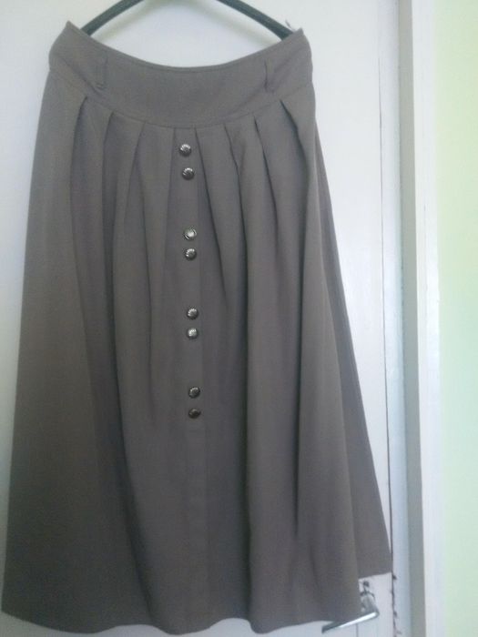 Accesorii ,Fuste stofa  groase și mai subțiri, preturi atractive