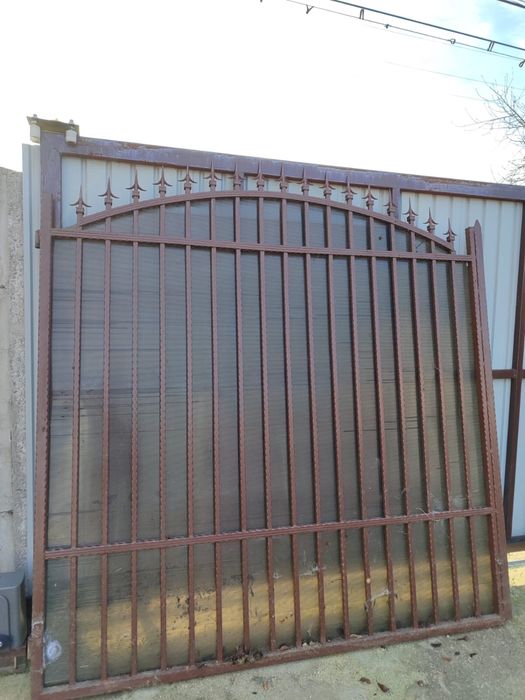 Poarta dubla de vanzare