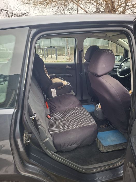 Vând Pachet 2 mașini Ford Focus si Ford C MAX