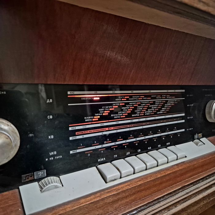 Ретро радиограмофон от 1986 година ЛИРА 68