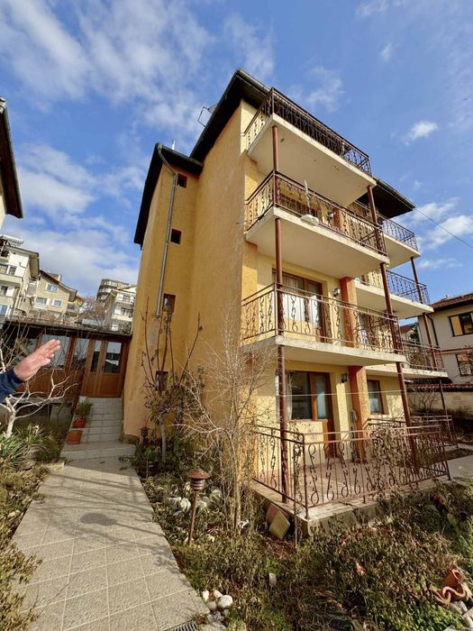 Продава се Къща в Свети Влас - 400 кв.м за 523 €/кв.м - Снимка #1