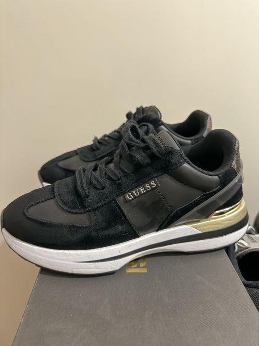 Дамски маратонки Guess