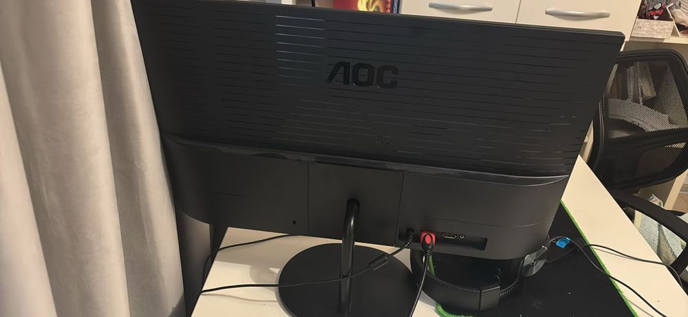 Acer 1080p 160 hz si  aoc 75 hz 2560 1440