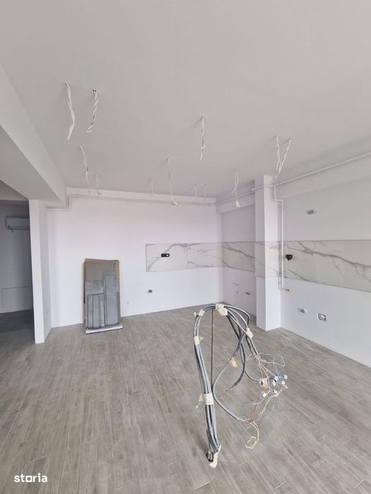 Azimut-2 camere-70 mp-Etaj intermediar-Bloc intabulat