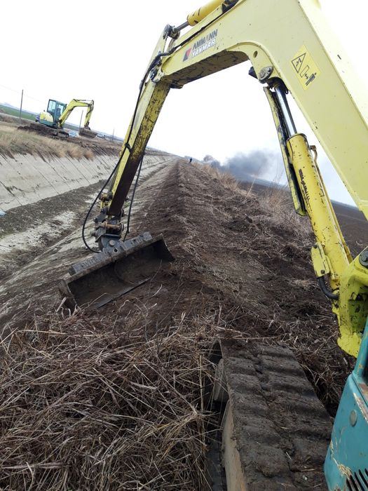 Utilaje Miniexcavator Excavator Bobcat Sapaturi Santuri Fundatie Gropi