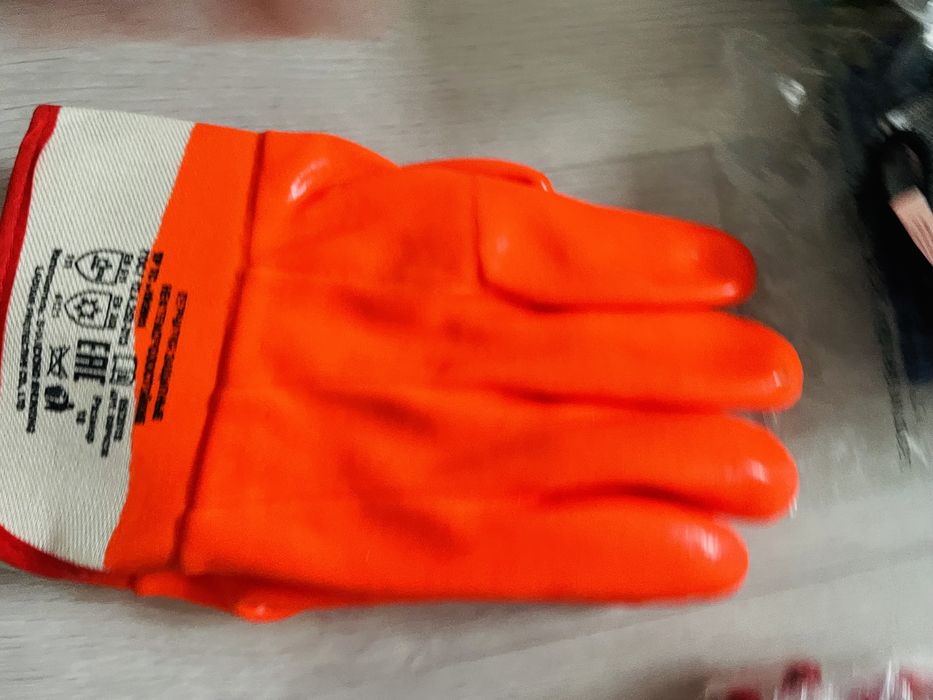 Продам перчатки