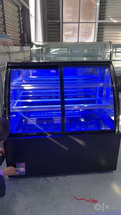 Витринный холодильник для десертов Vitrina holodilnik disert uchun