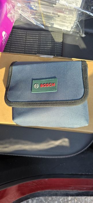 Лазерен нивелир BOSCH