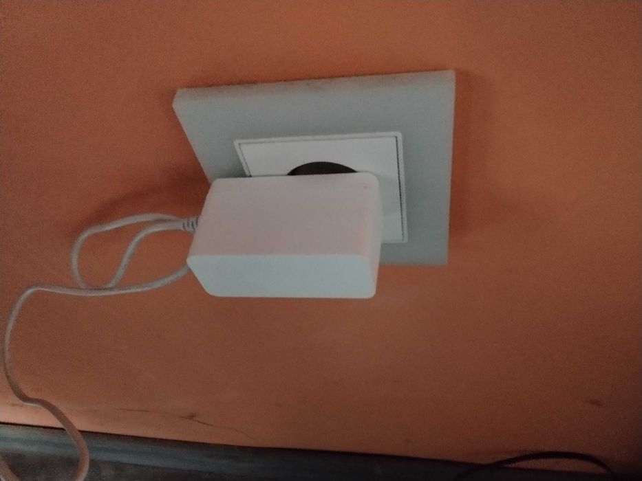 последен модел 5Gрутер за мобилен интернет за сим  карти на Иетел