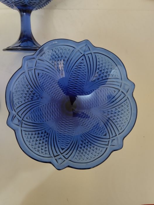 Конфетницы фруктовницы ваза. Ложки