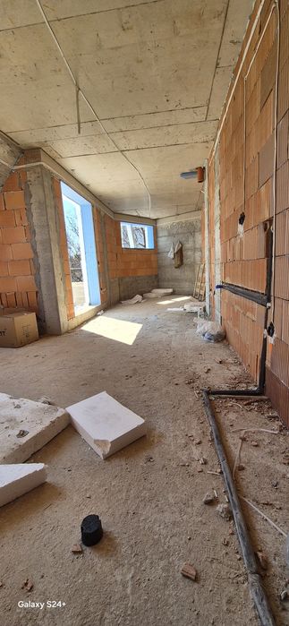 Продава се Тристаен апартамент в Варна, Христо Ботев - 145 кв.м за 580 €/кв.м - Снимка #4