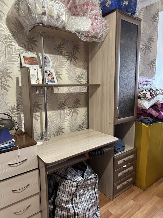 Компьютерный столик.