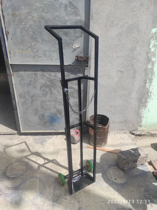 Тележка для перевозки кислордных баллонов